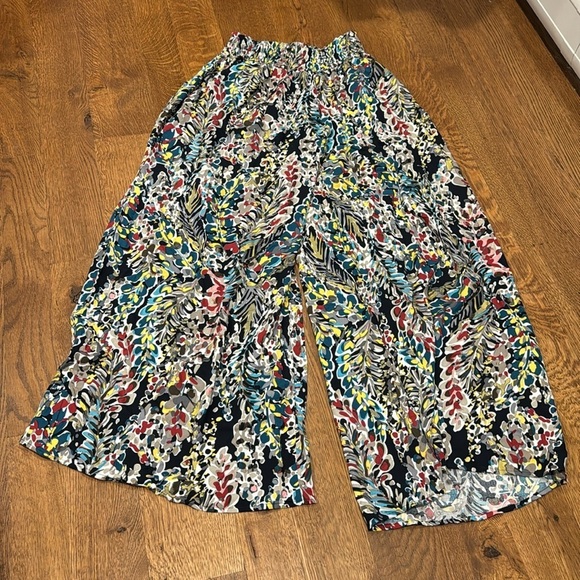 NWT Jodifl Women’s Flowy Pants Black Green and Red Size Small - Picture 1 of 5